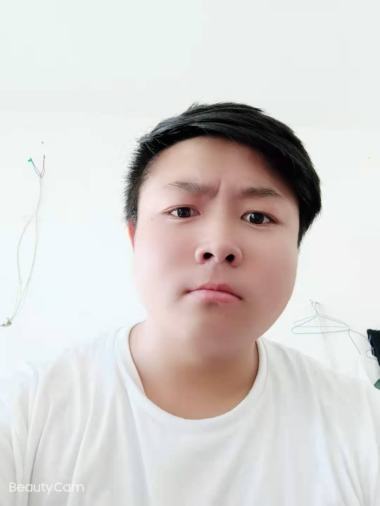 小青青111的主播照片