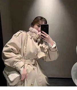 璐璐已换号播哈主播照片