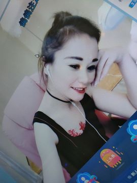 静静Imissyou主播照片