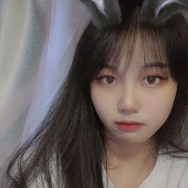 嘿暂离主播照片