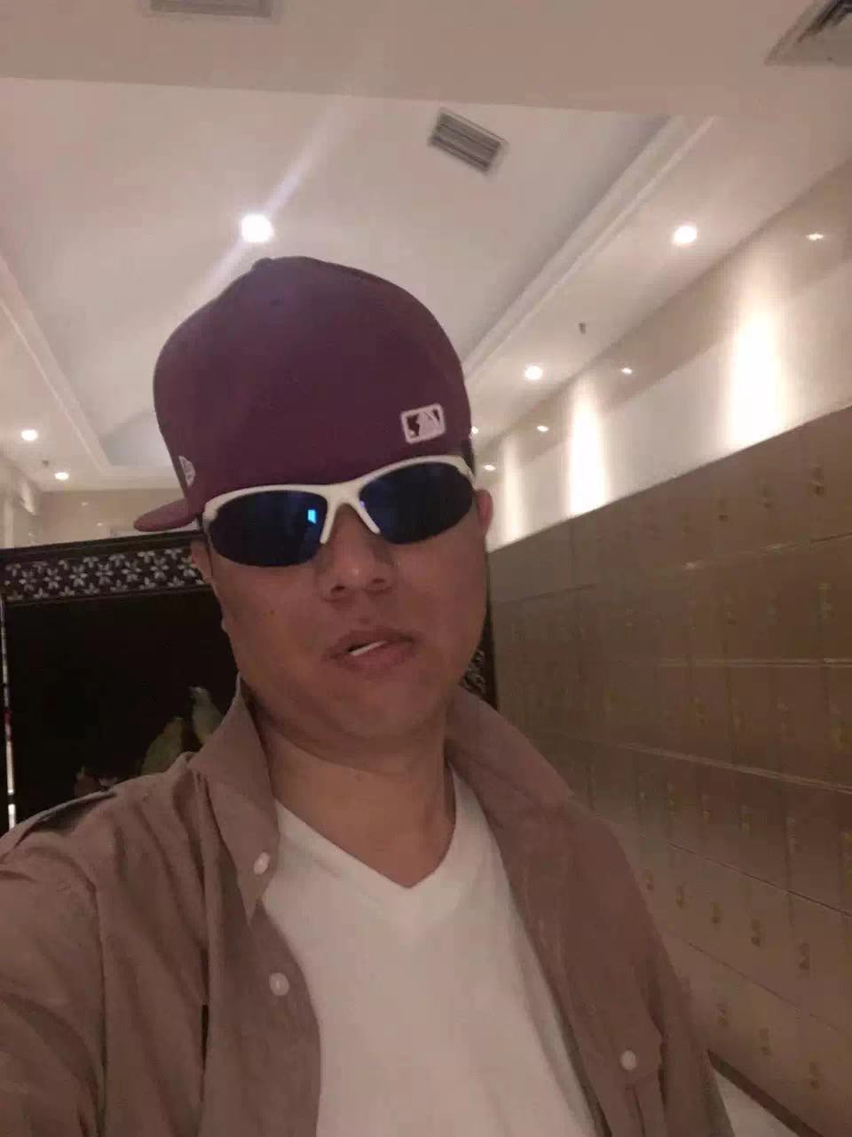 ♬茄酒人生♫主播照片