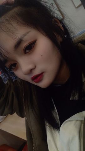 御叶小萌萌主播照片