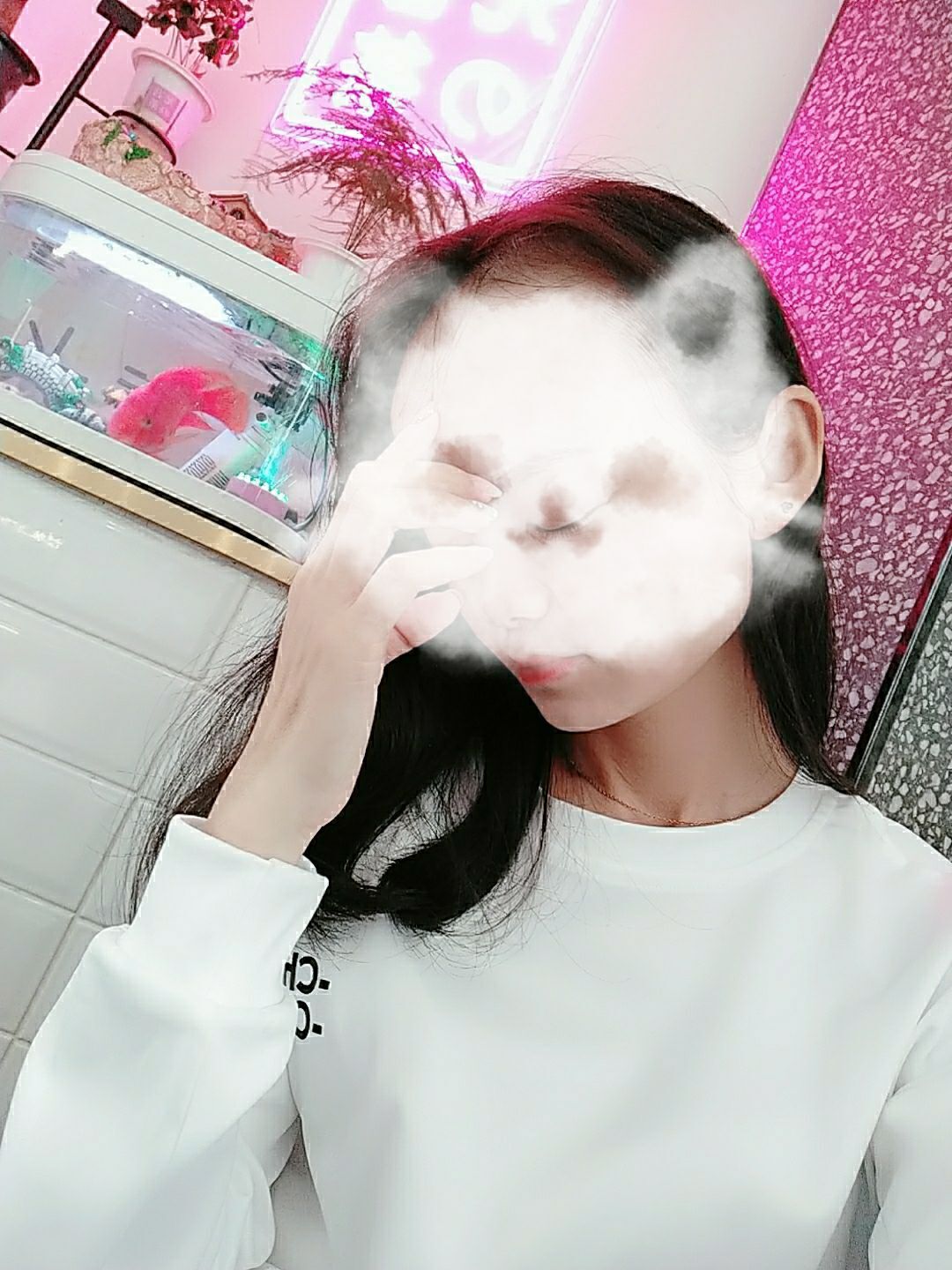 小明月病体晚点见的图片