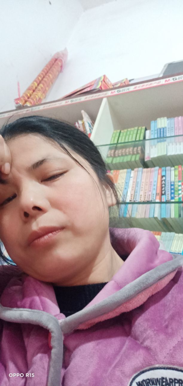 胆量小的华主播照片