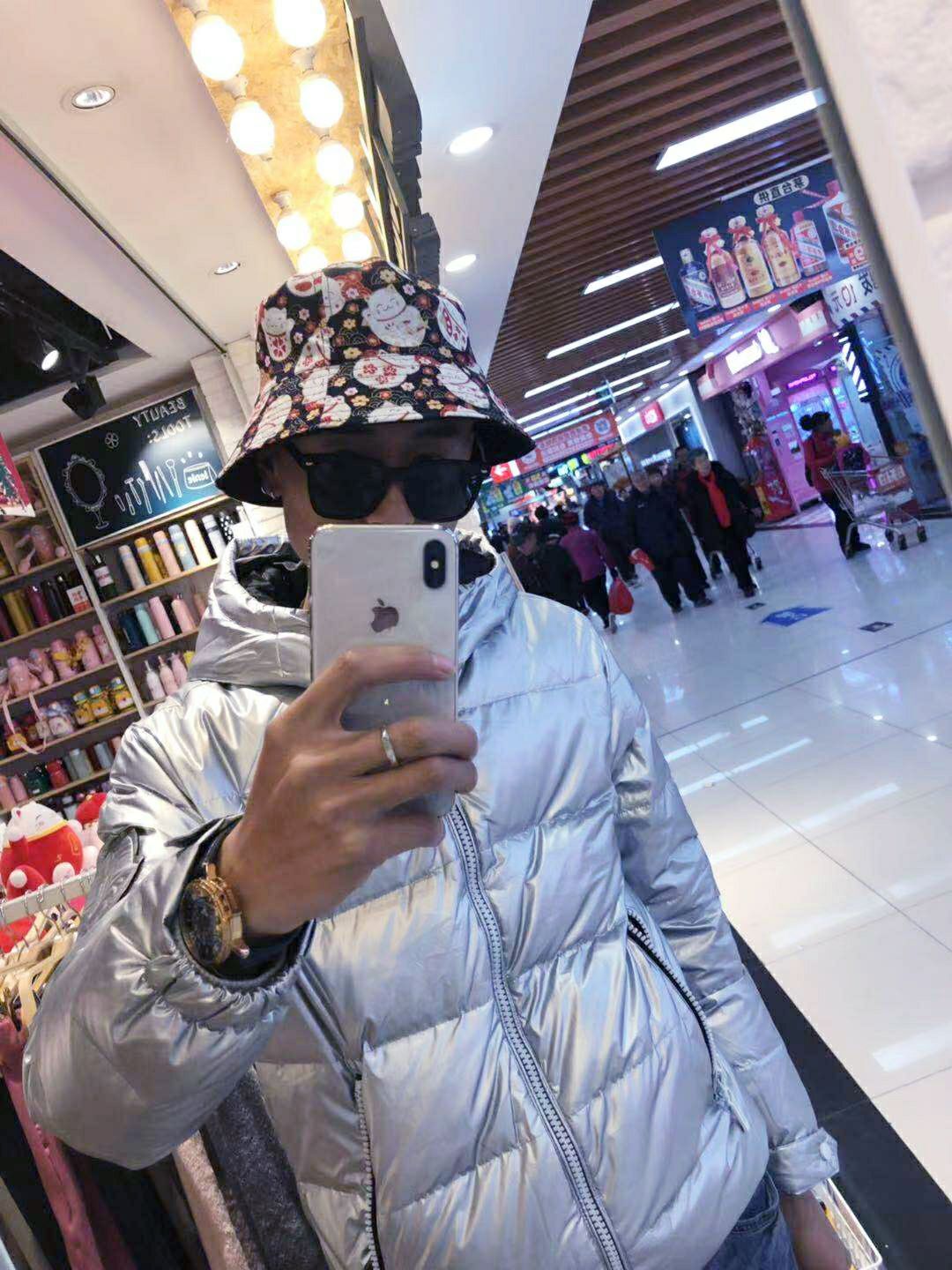 ，一修的主播照片