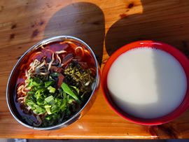 1554611743主播照片