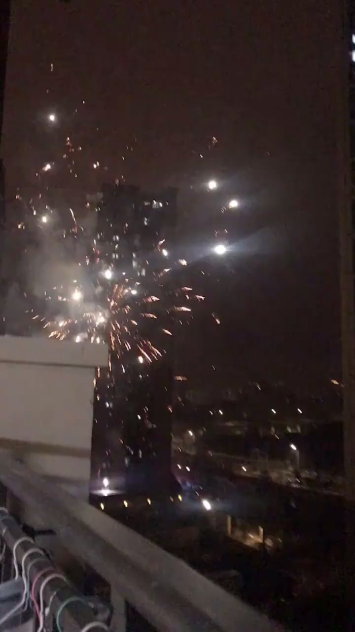 大家新年快乐哈🎆