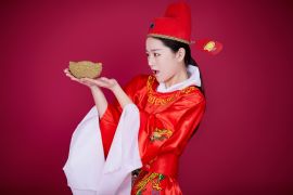 官方八卦君主播照片