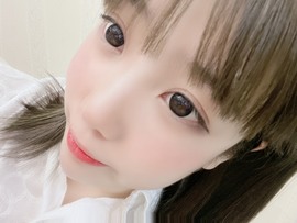 三三哟主播照片