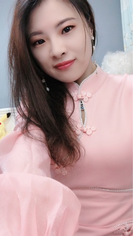 唯爱🌺小艾主播照片