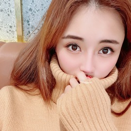 跑调嘉💟休主播照片