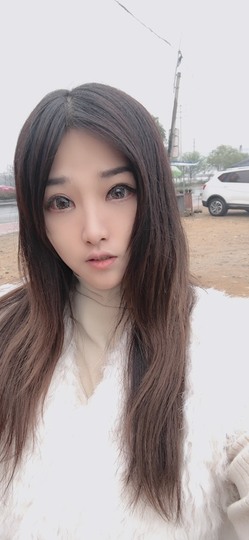 蓝小莓小朋友主播照片