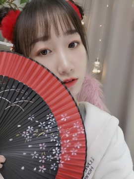 ღ瑋玮主播照片
