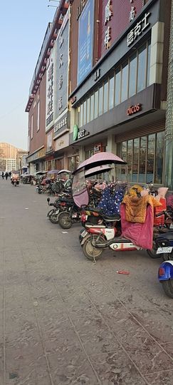 婷妹外卖小姐姐的图片