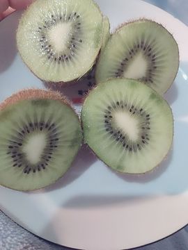 璐璐已换号播哈主播照片