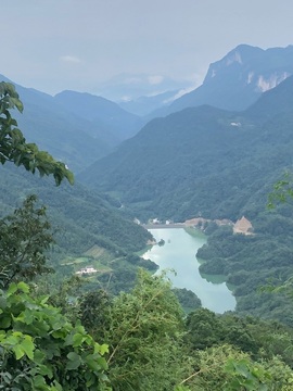小艾回湖北不定时播主播照片
