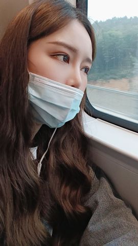 依芝の求百元榜的图片