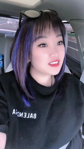 仟亿加油主播照片