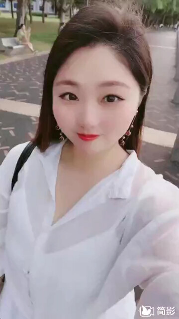 😘