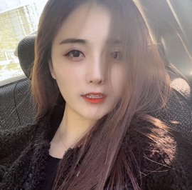 跑调嘉💟休主播照片