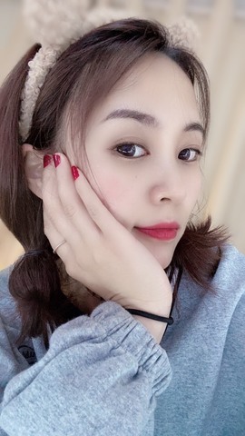 钱小亿主播照片