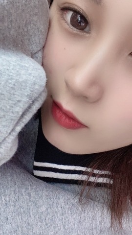 钱小亿主播照片