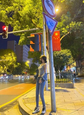 XM小冰冰乄休主播照片