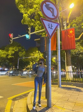 XM小冰冰乄休主播照片