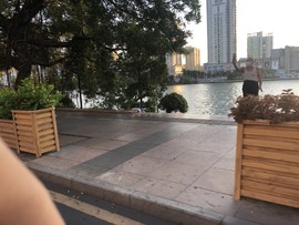 小雅代理ღ好运来主播照片