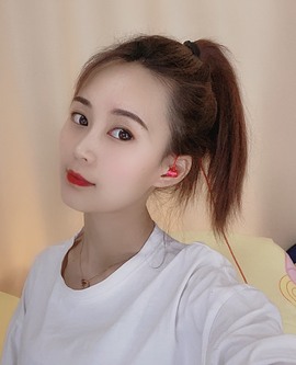 钱小亿主播照片