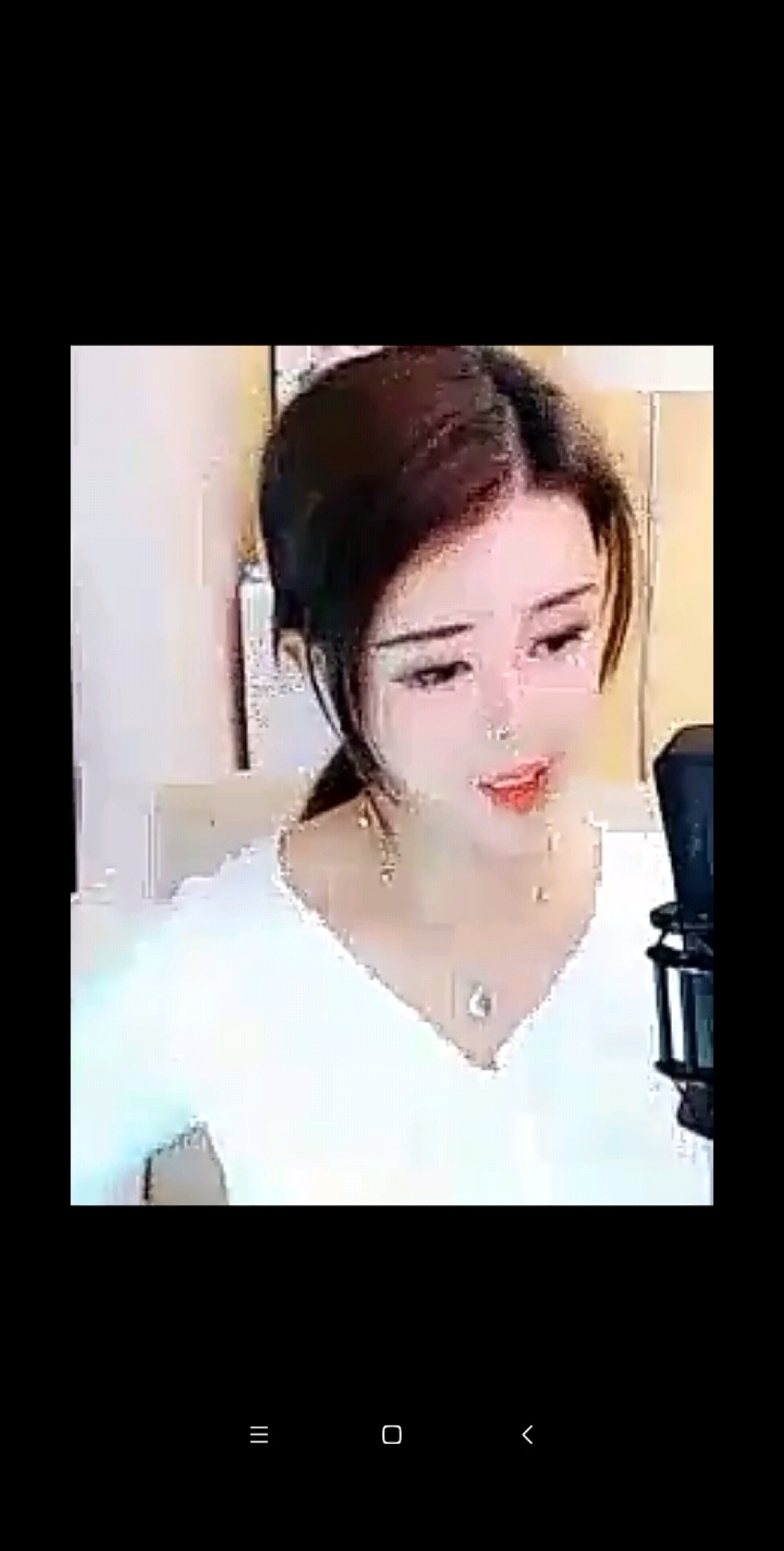 三月已过小雨依然/愁