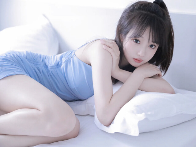 小阿鱼第一天海报