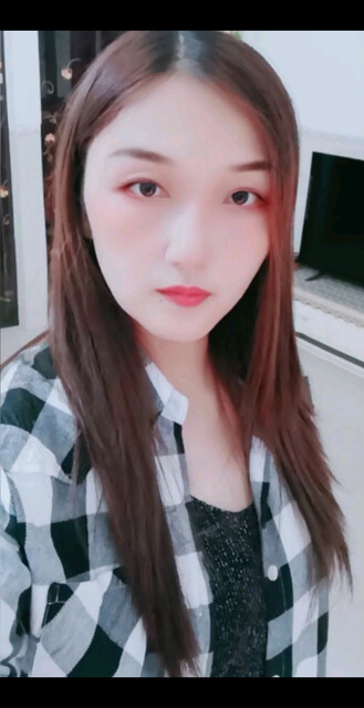 下班到家无聊臭美一下😀