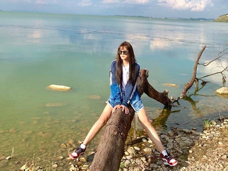 🌸梅子🌸求家人的主播海报