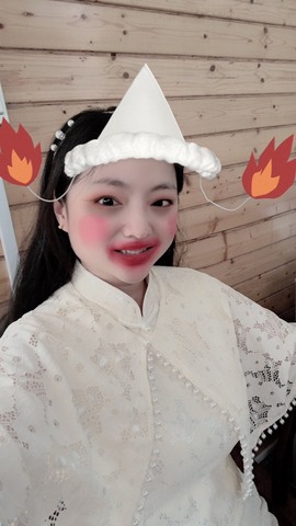 小海屯🐬李主播照片