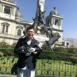 坚韧的耙耳朵主播照片