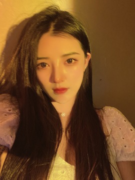 思思👑主播照片