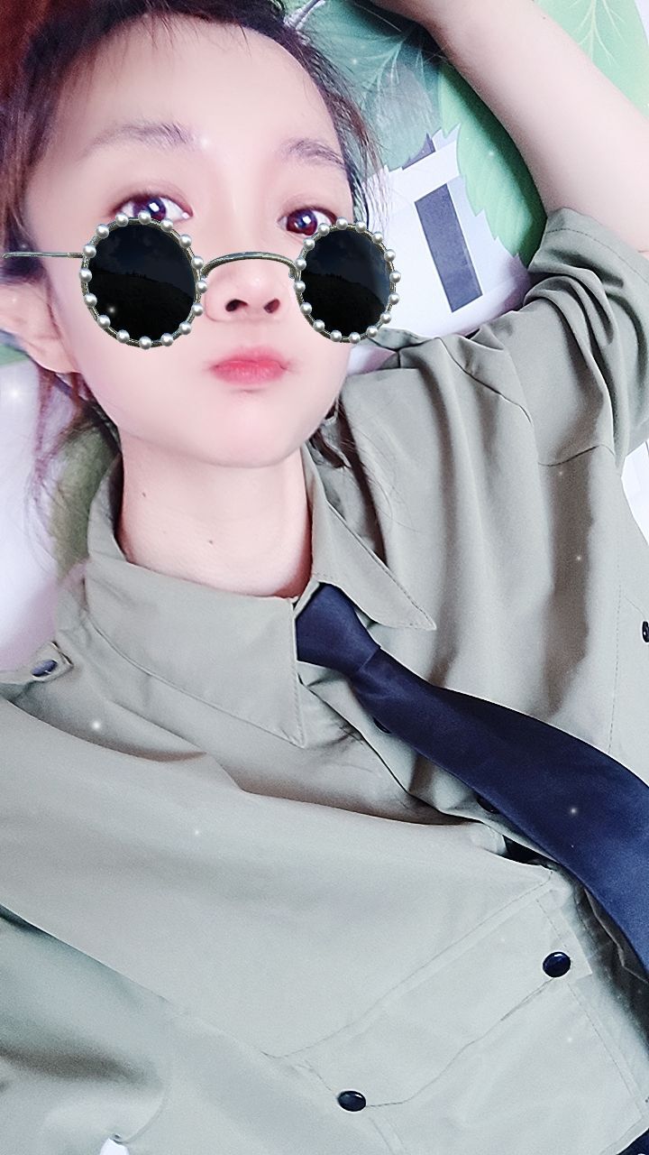 丑小鸭💞愿有一束光的图片