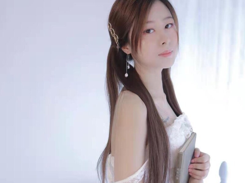 大碗儿馒头的主播海报