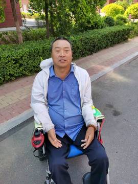 无聊听歌🍀蛇年好运主播照片