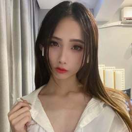 乔乔不回家主播照片