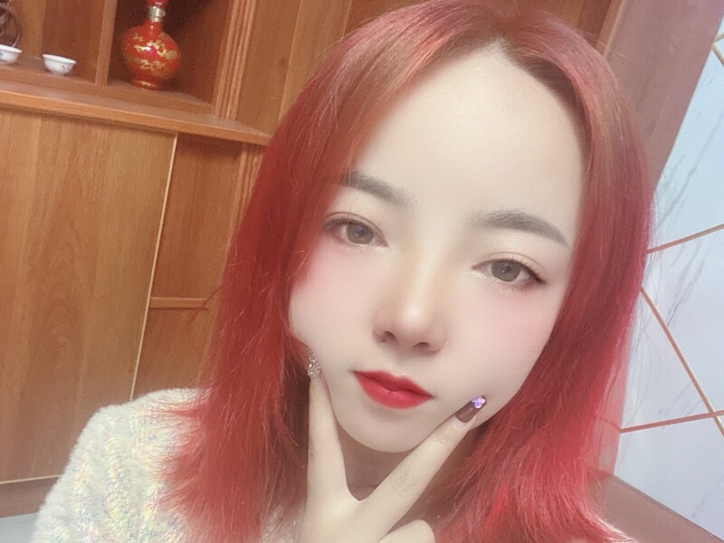 新人丫头吖的主播海报