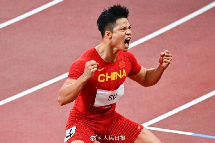 小了白了兔。的主播照片