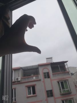 只会干饭的瑶瑶主播照片