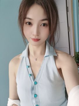 千秋雪yiliya主播照片