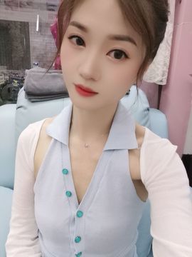 千秋雪yiliya主播照片