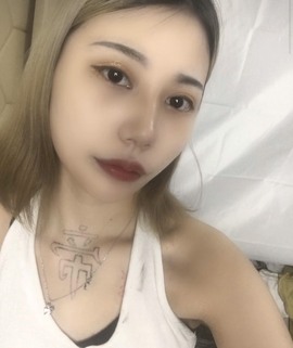 一顿乱炸！~主播照片