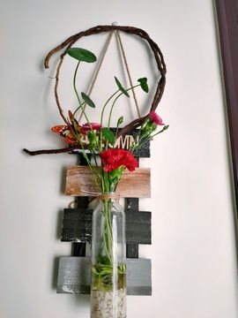 素雅依依暂休主播照片