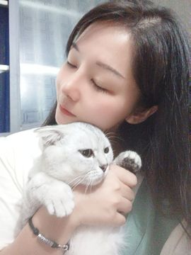 👑䒕暖宝好运旺旺旺主播照片