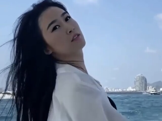 无名小姐姐♛♛海报